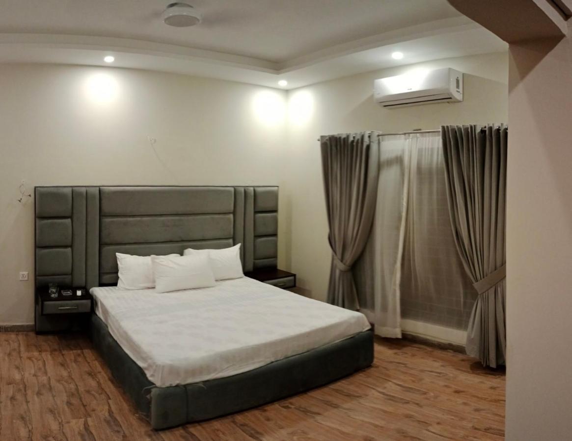 Hayat Grand Guest House Ісламабад Екстер'єр фото