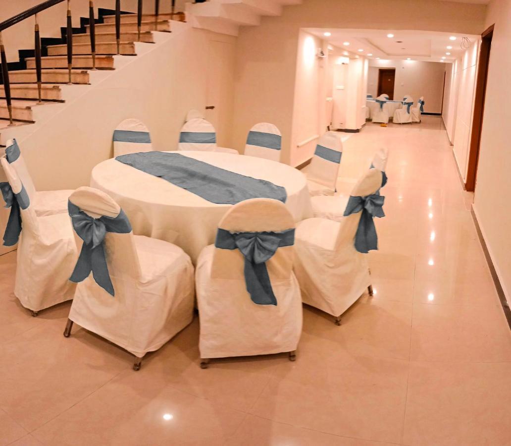 Hayat Grand Guest House Ісламабад Екстер'єр фото