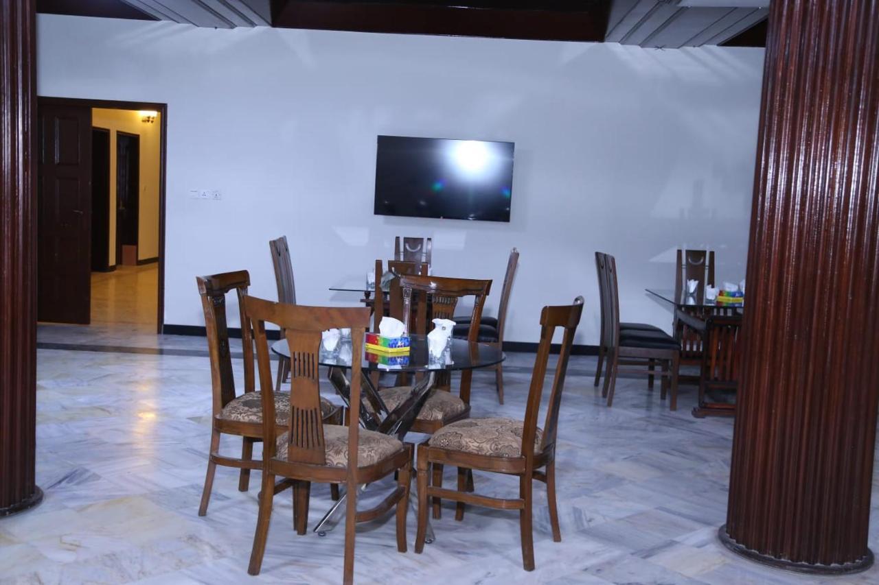 Hayat Grand Guest House Ісламабад Екстер'єр фото